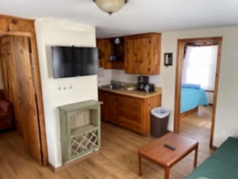Little Miss Cottages - photo 18
