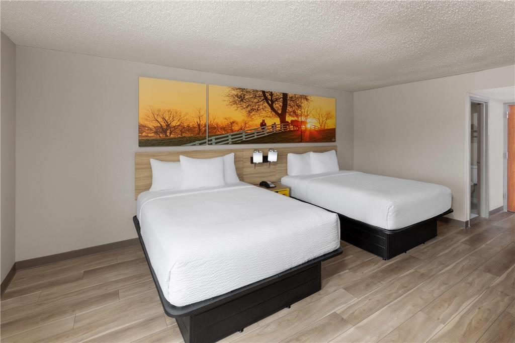 Days Inn by Wyndham Tulsa Central - photo 14
