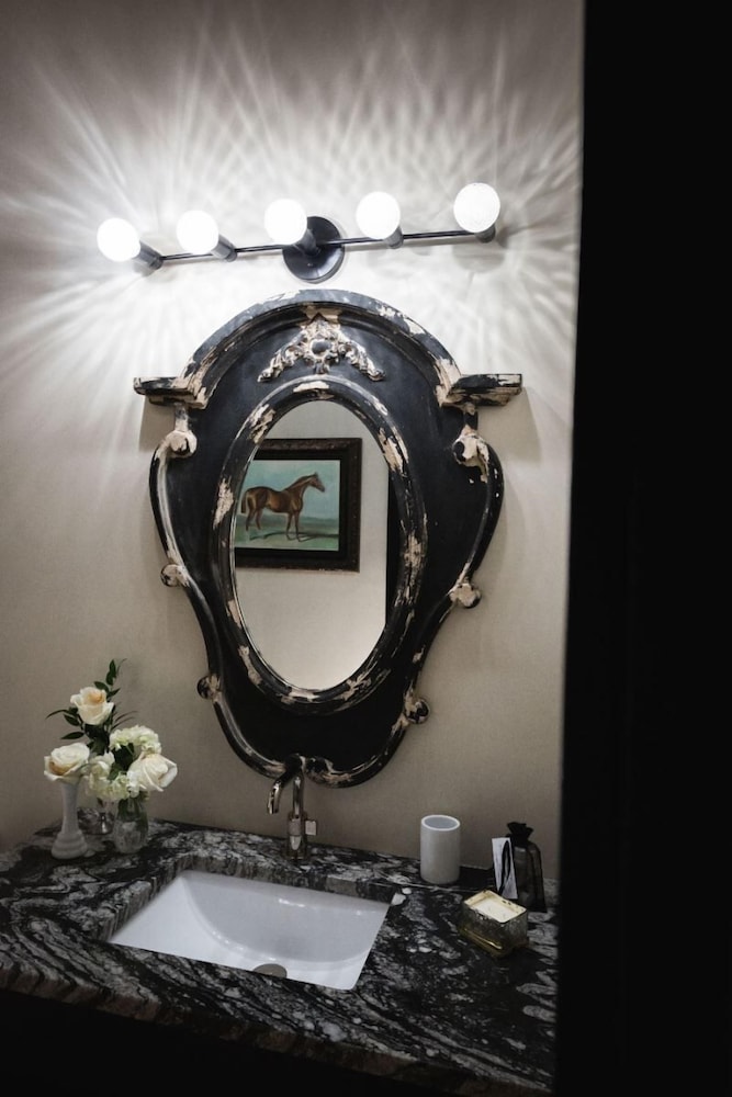 GunRunner Boutique Hotel - photo 58