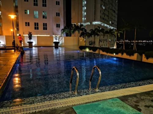 Strait Garden Suites X Ace Pro @ George Town — 4-Star Luxury Hotel in George Town, Malaysia