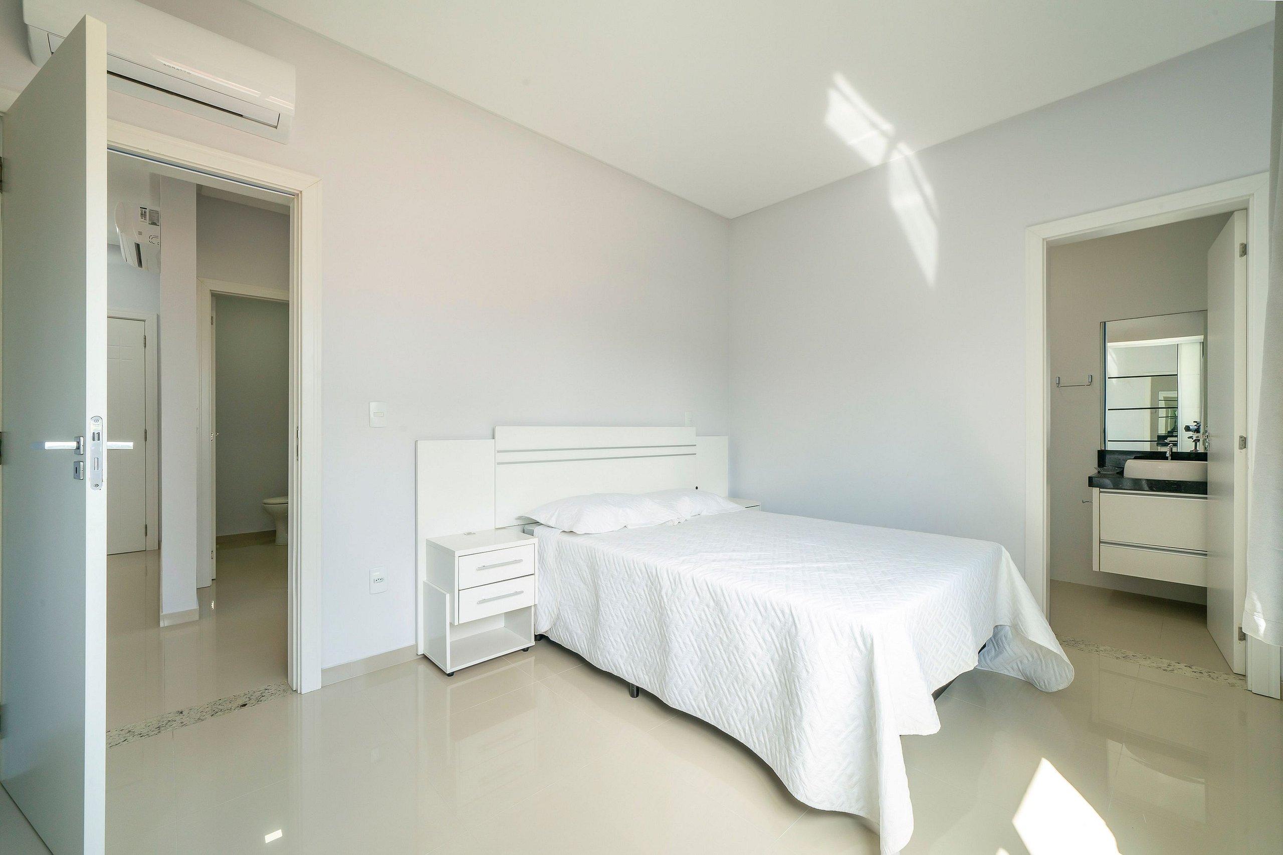 Aluguel Apartamento 2 Suítes em Bombas — 4-Star Luxury Hotel in Itapema, Brasil