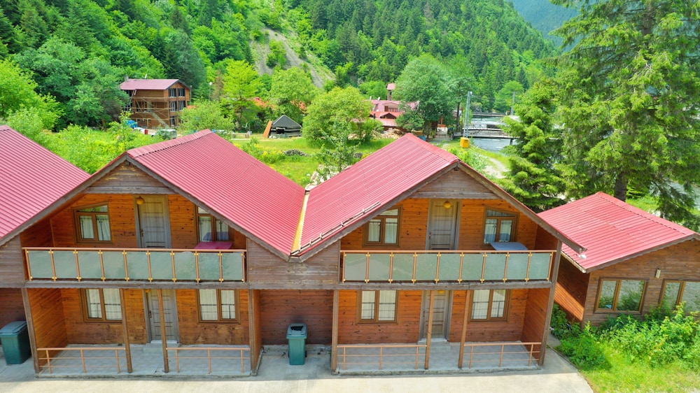 Vadi Bungalov in Caykara, Turkey