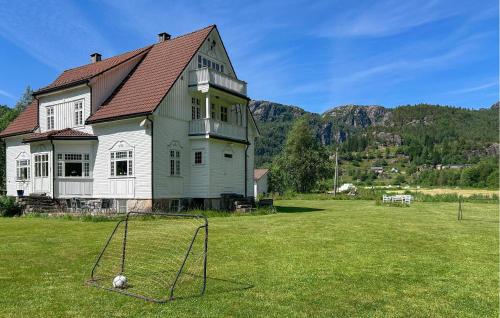 Awesome Home In Omlid With House A Mountain View 21650268 — Tonstad