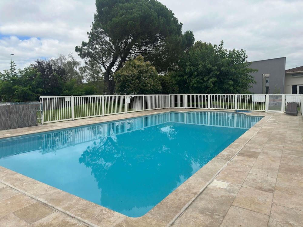 ibis Cahors - carbon neutral hotel in Cahors