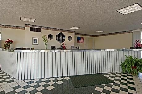 Americas Best Value Inn Altus - photo 5