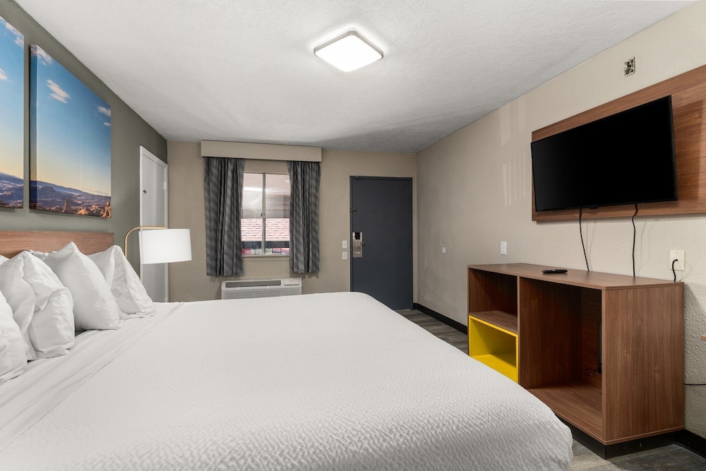 Extend A Suites Midtown Albuquerque - featured photo