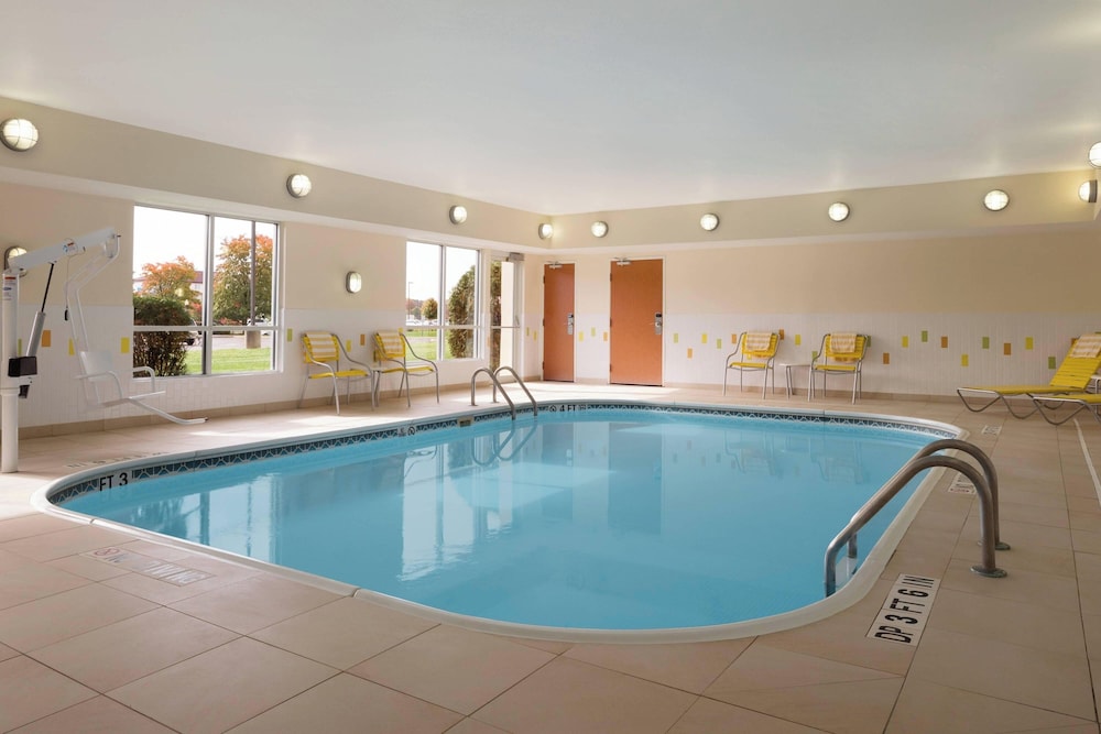 Fairfield Inn & Suites Youngstown Boardman Poland - photo 17
