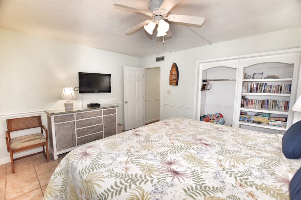 0512 Waters Edge Resort 3 Bedroom Condo by RedAwning - photo 14