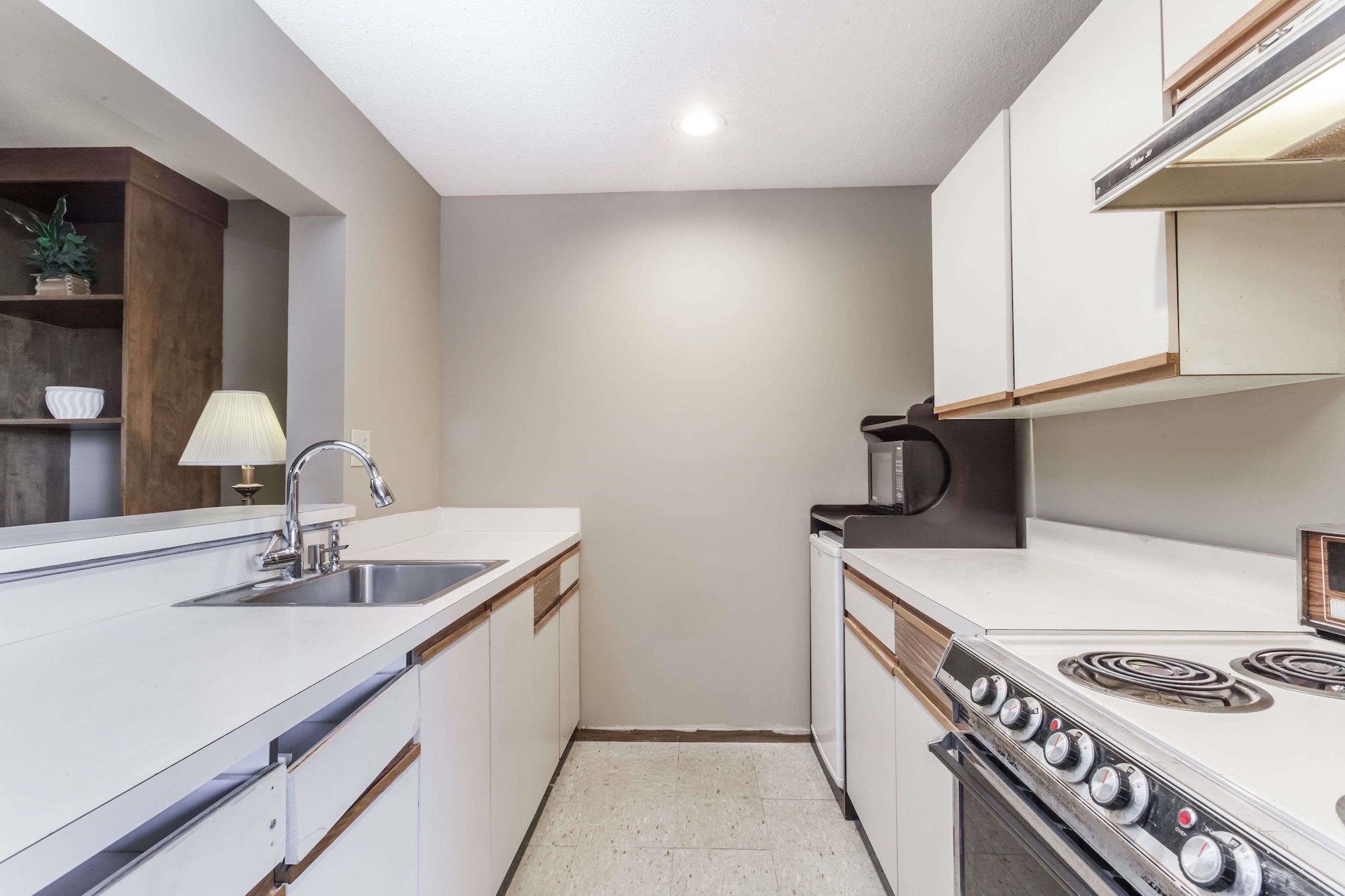 APM Inn and Suites - photo 19