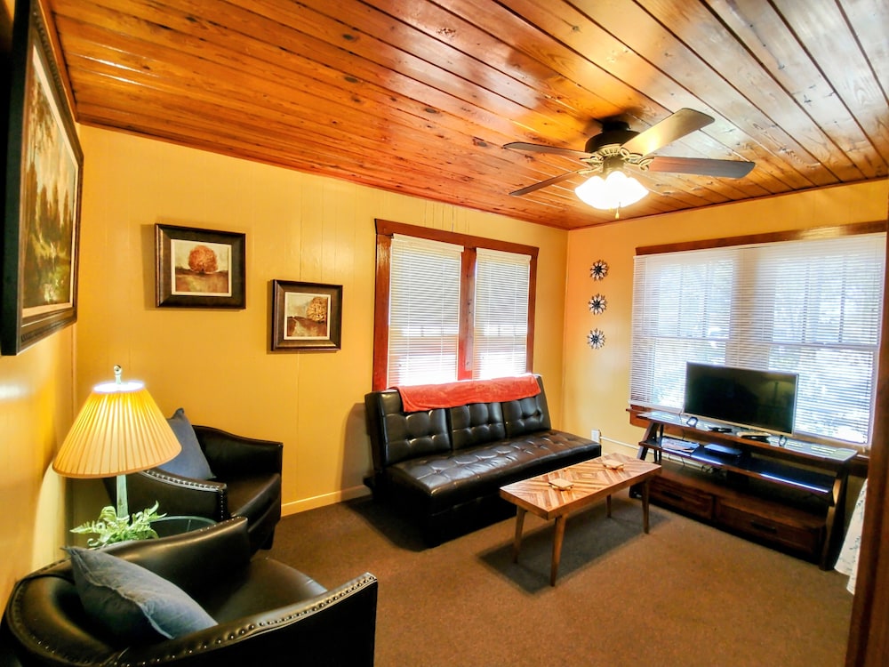 Edgewater Resort Cottage #1 - photo 120