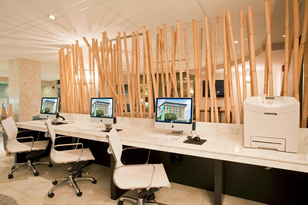 Holiday Inn Miami International Airport by IHG - photo 21