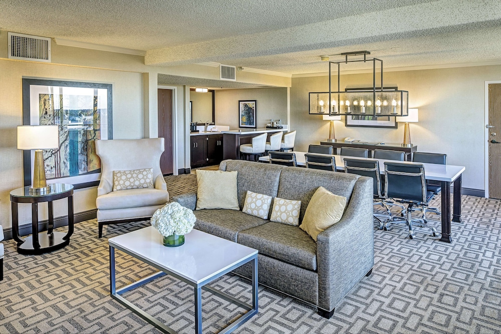 Hilton Sacramento Arden West - photo 10