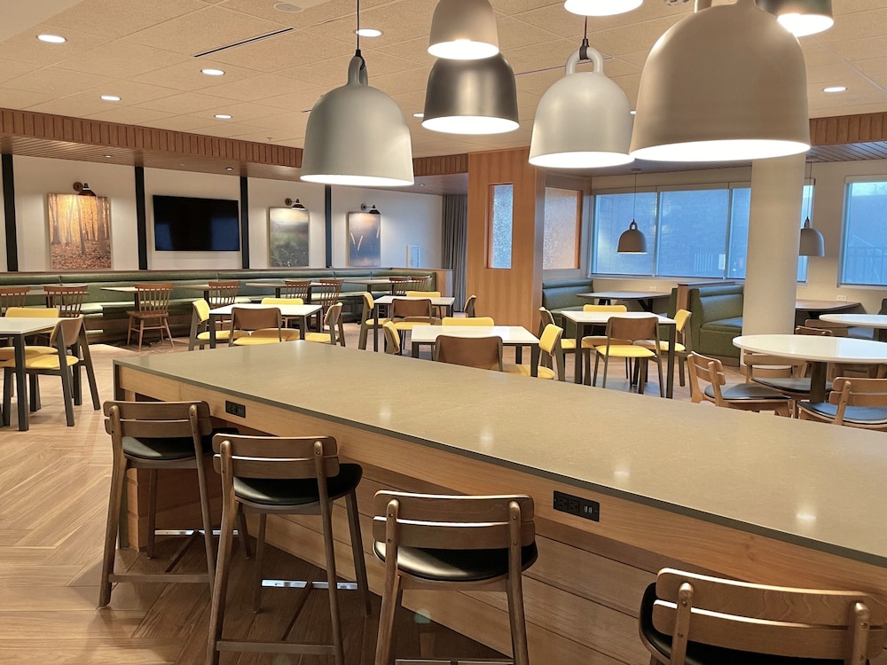 Fairfield Inn & Suites by Marriott Santa Rosa Rohnert Park - photo 36
