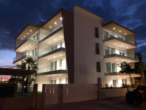 Equilium Home Immobiliare — 4-Star Luxury Hotel in Lido Di Jesolo, Italy