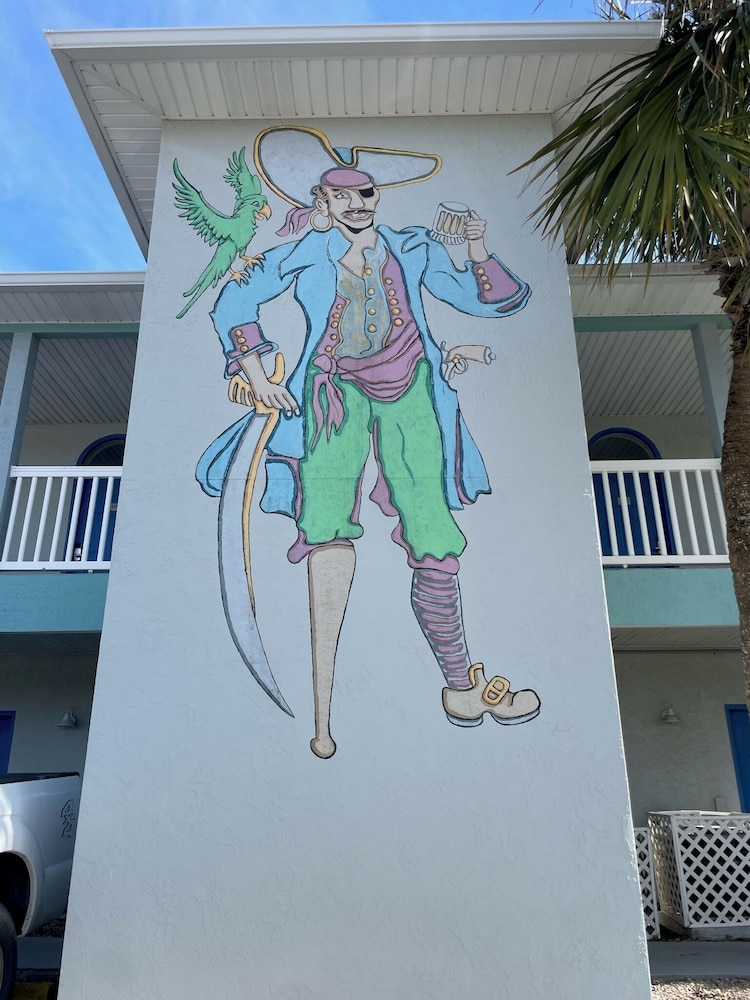 Buccaneer Inn - photo 95