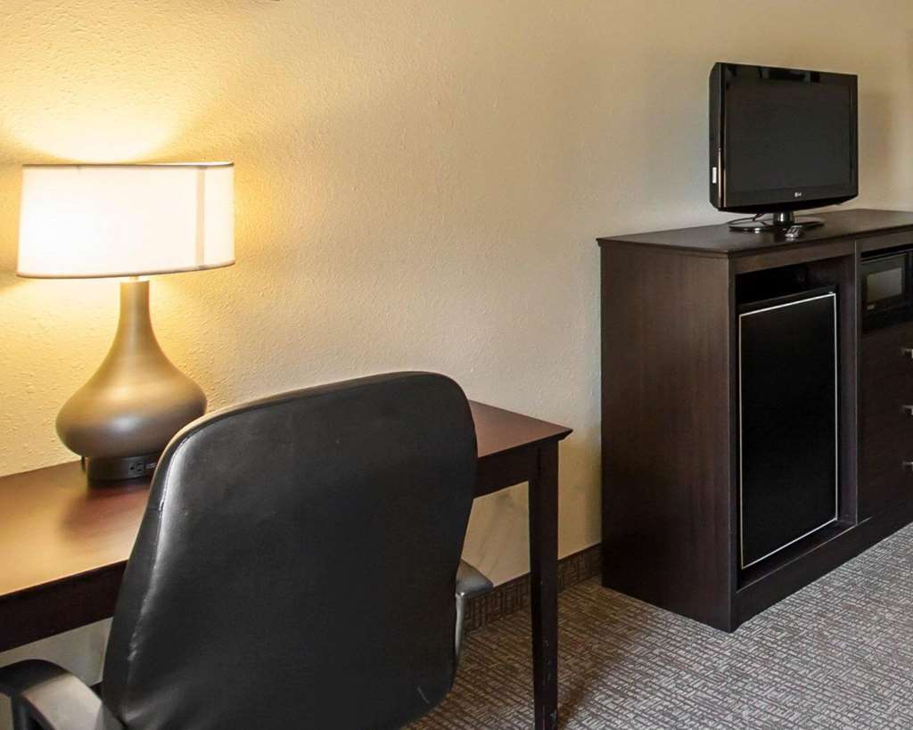 Quality Inn Hayti North - photo 8