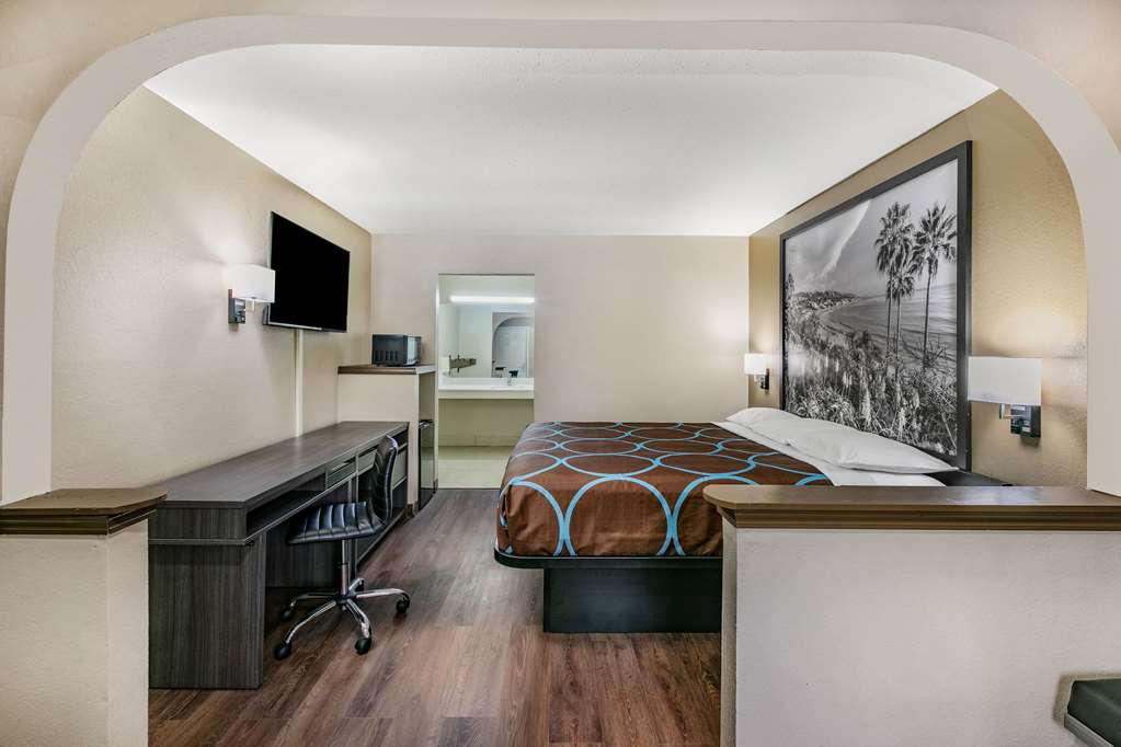 Super 8 By Wyndham Moss Point - photo 19