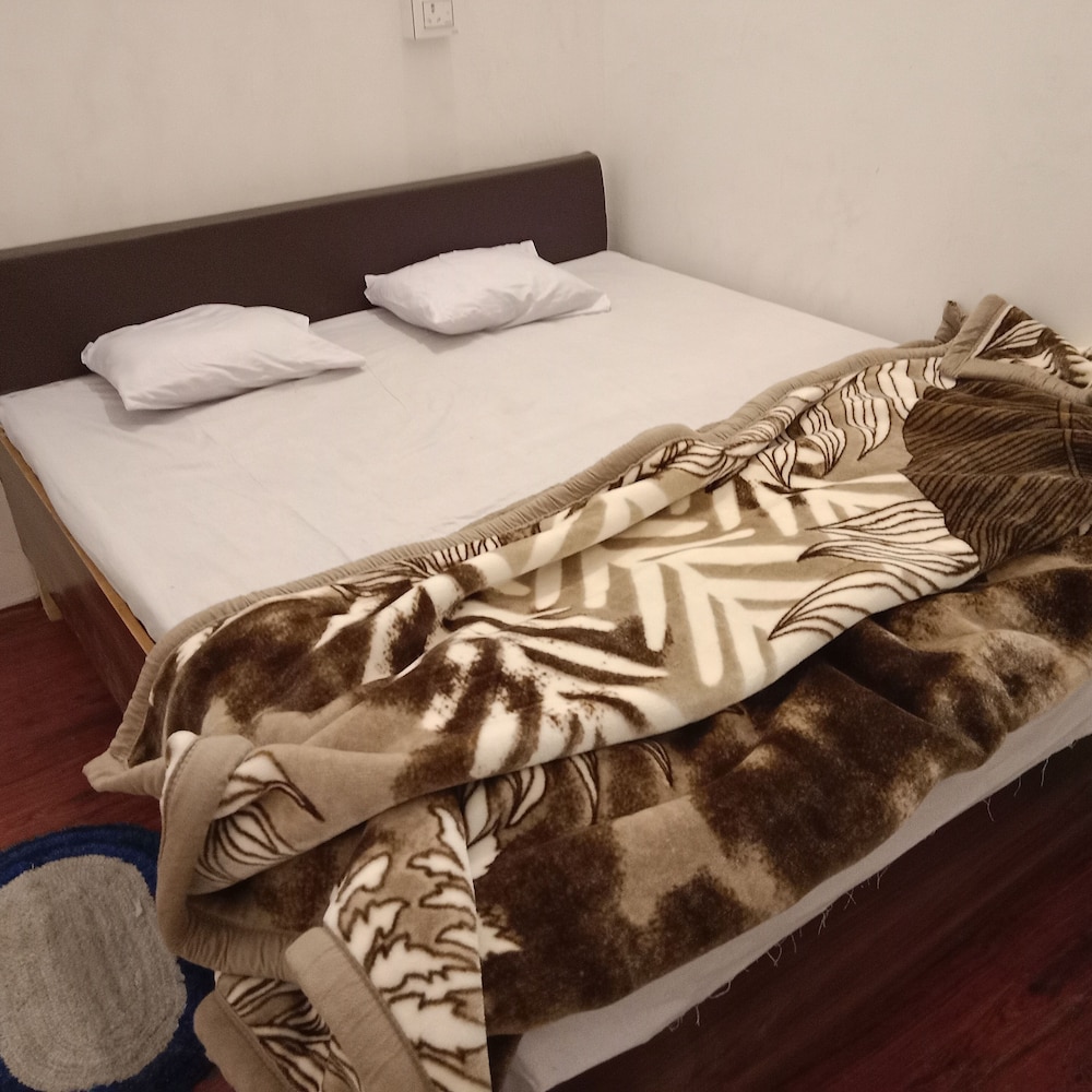 Nine Inn Hotel and Restaurant in Gorakhpur, India