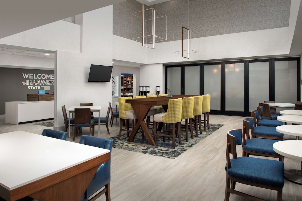 Hampton Inn Duncan - photo 7