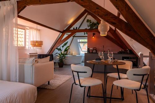 Stylish loft Den Haag The King Swiete Between city center & the beach The Swiete — 4-Star Luxury Hotel in The Hague, Netherlands