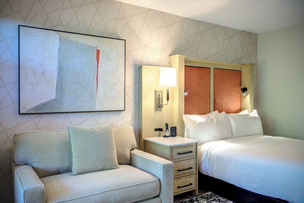 The Embers Hotel - photo 17