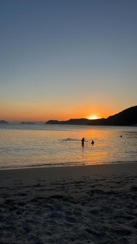 Lindo Sobrado Pertinho Da Praia Wifi 600 Megas - last minute hotel in Bertioga