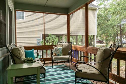 Beach Happy by Oak Island Accommodations - photo 37