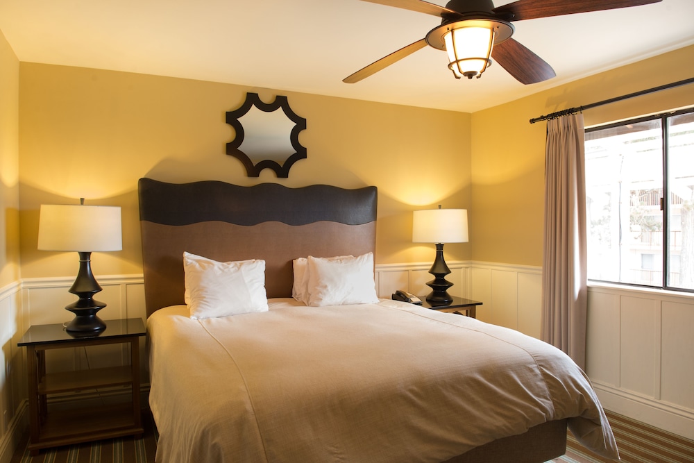 Lighthouse Lodge And Cottages - photo 16