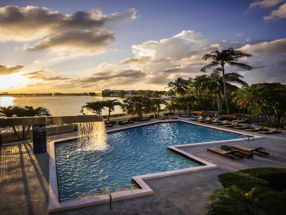 Pullman Miami Airport - photo 18