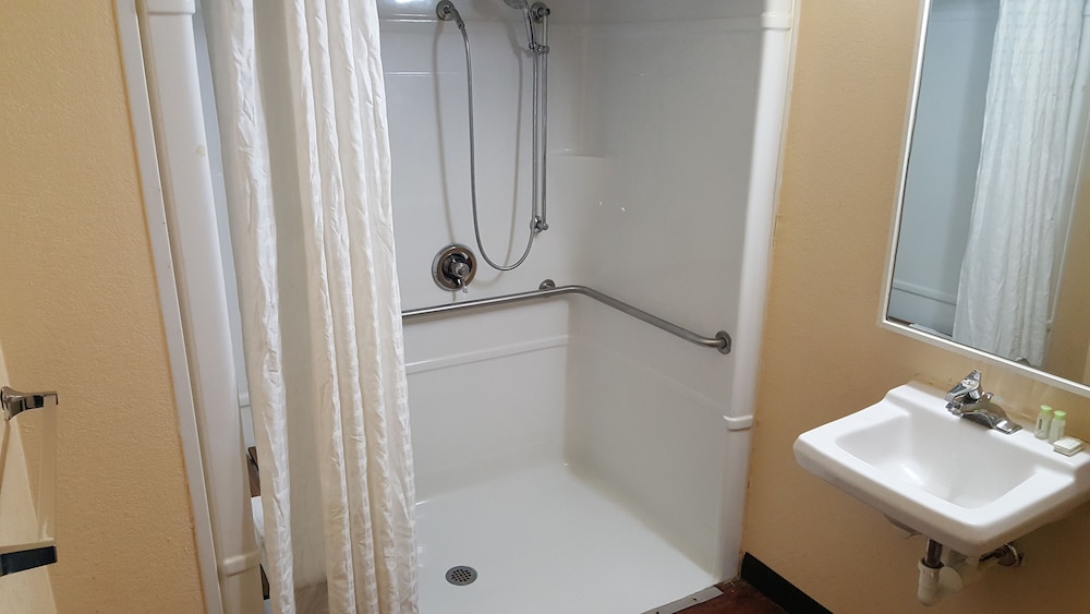 Mentor Home Inn - photo 23