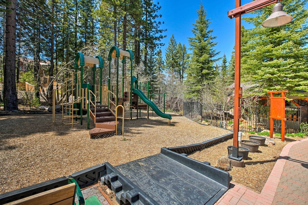 Less Than 1 Mi to North Star Resort Condo with Balcony - photo 28