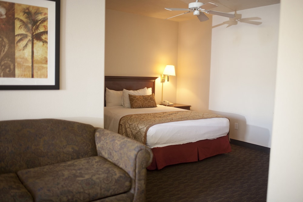 St. George Inn & Suites - photo 17