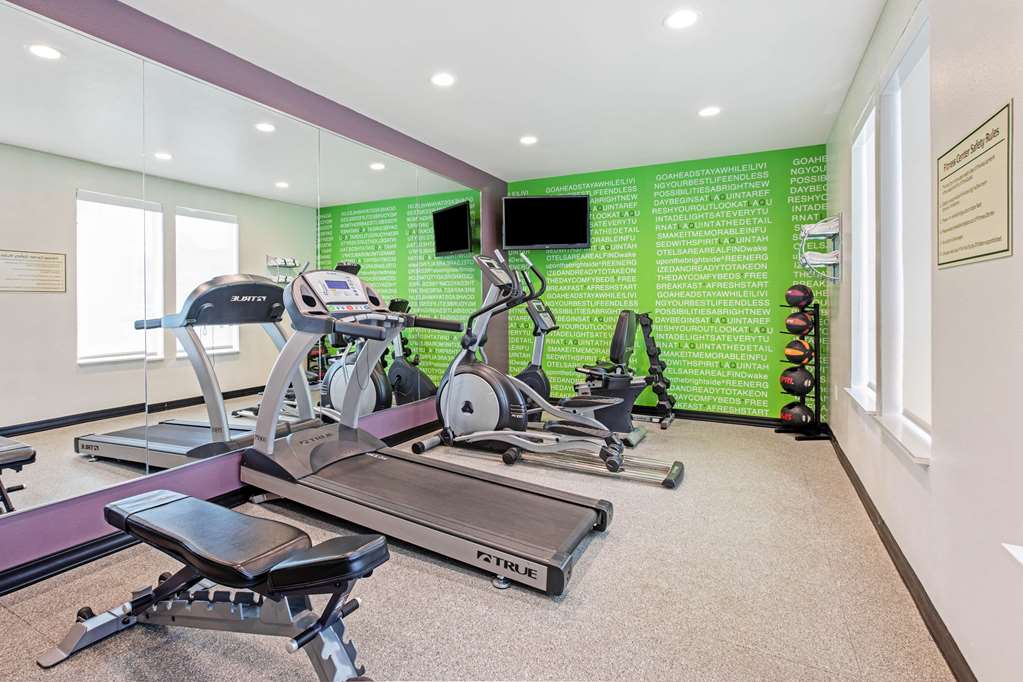 La Quinta Inn & Suites by Wyndham Corpus Christi Portland - photo 6