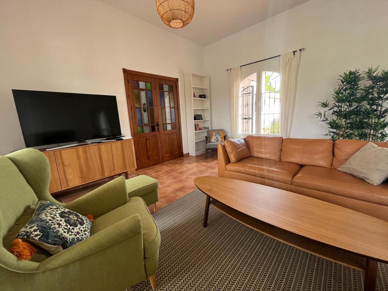 Spacious Villa with Exceptional Views in Malaga — Casarabonela — photo 4