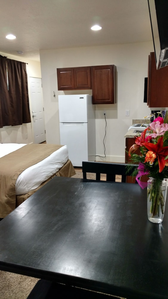 Cattlemen Motel - photo 14