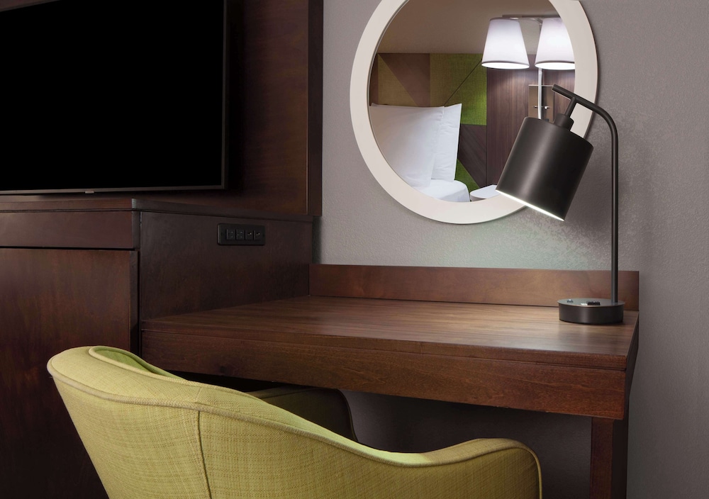 Hampton Inn Southlake - photo 10