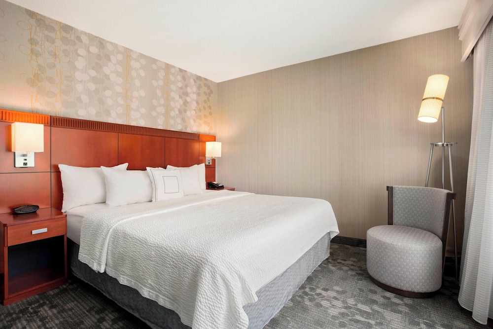 Courtyard by Marriott Springfield - photo 10