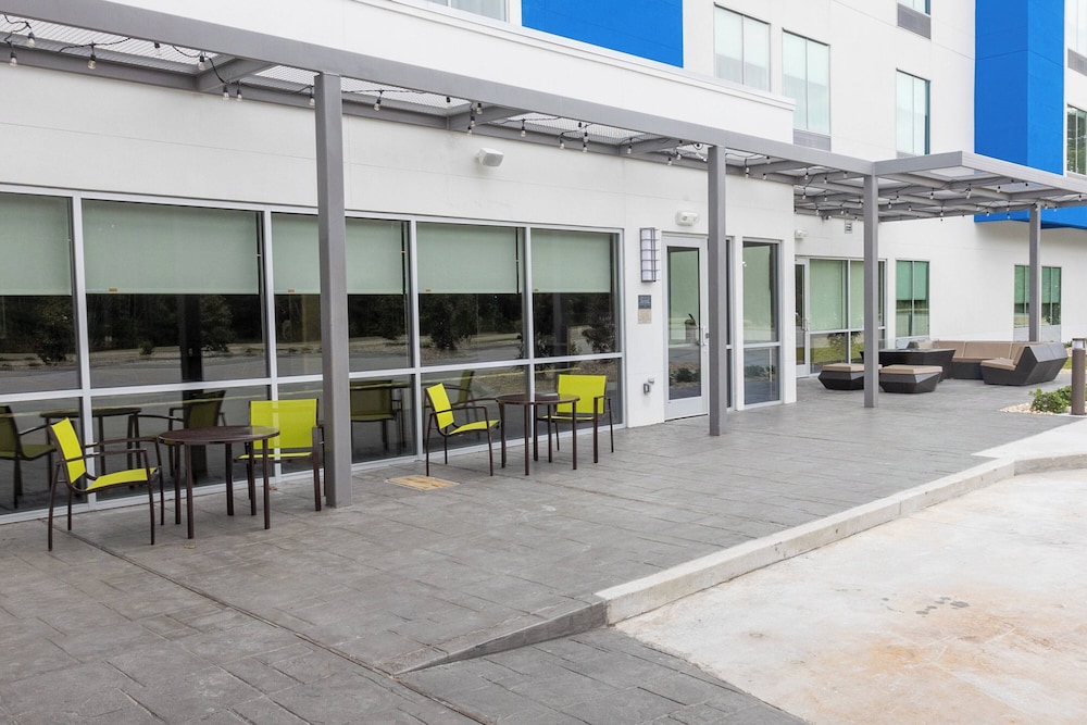 SpringHill Suites by Marriott Slidell - photo 38