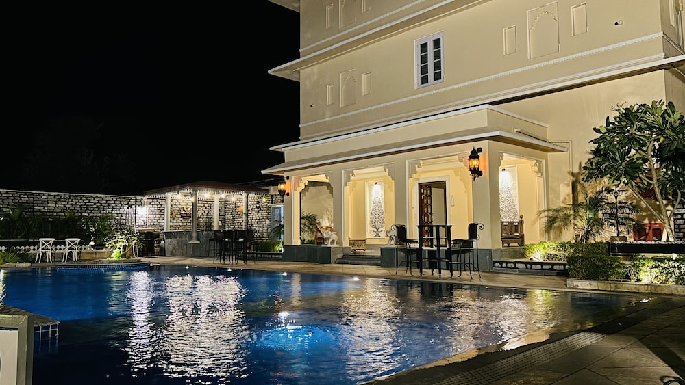 The Trishala Vilas - carbon neutral hotel in Sadri