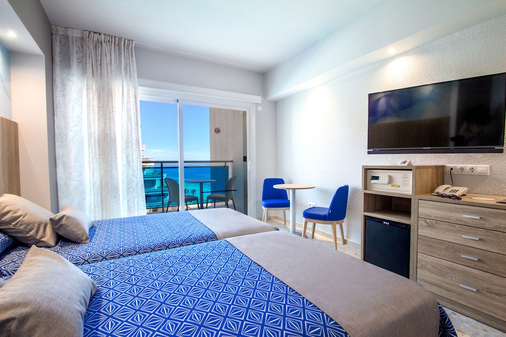Hotel Servigroup Koral Beach — 4-Star Luxury Hotel in Oropesa Del Mar, Spain