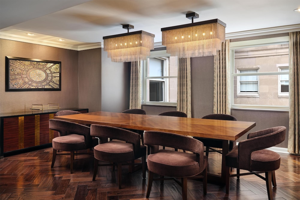 Hilton Chicago - photo 35