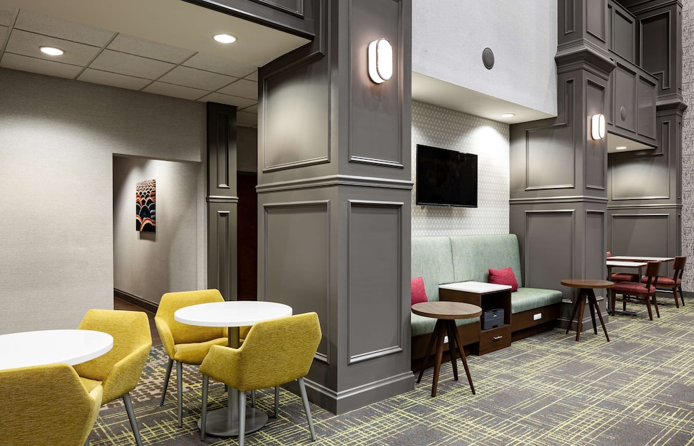 Hampton Inn & Suites Texarkana - photo 4