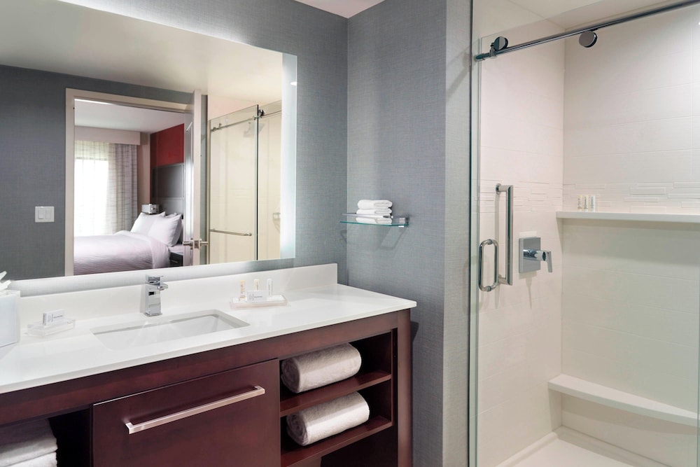 Residence Inn by Marriott Columbus OSU - photo 16