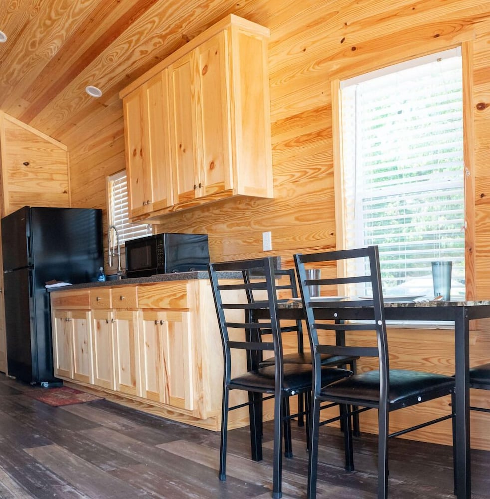 Bonanza Camping Resort - photo 5