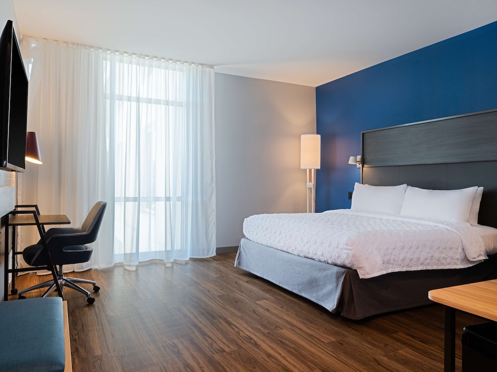 Tru By Hilton Atlanta Airport College Park - photo 12