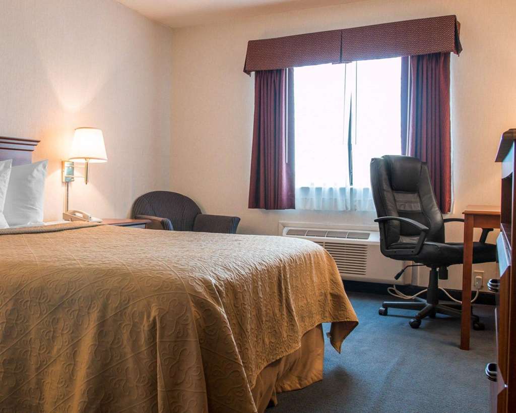 Quality Inn Hudsonville South - photo 8
