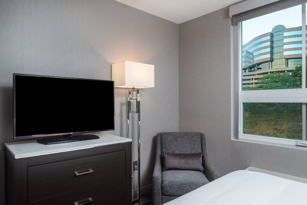 Fairfield Inn & Suites by Marriott Boston Waltham - photo 56