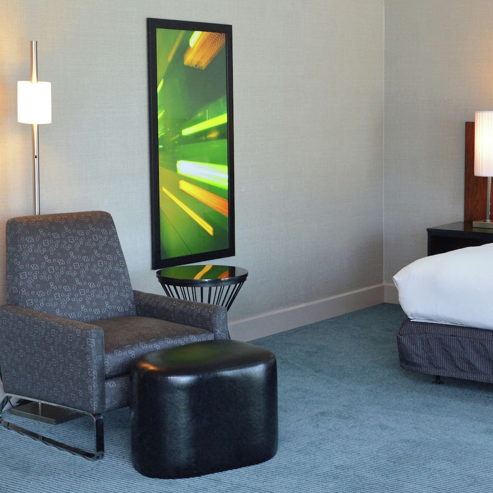 Doubletree by Hilton Newark Fremont - photo 38