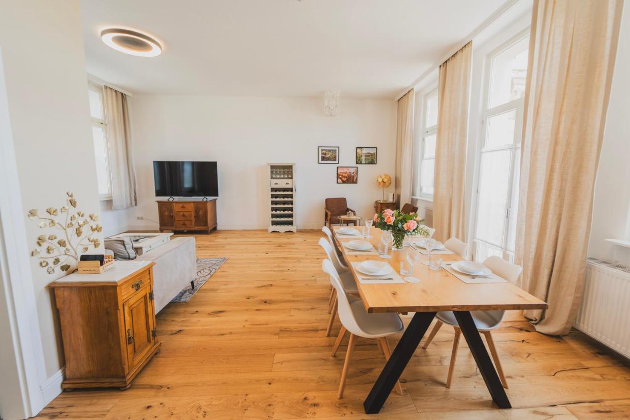 Moderne Altbauwohnung — 4-Star Luxury Hotel in Pforzheim, Germany