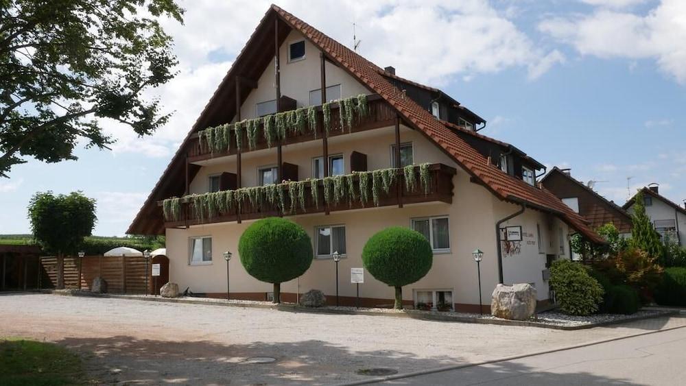 Alte Post Landgasthof - carbon neutral hotel in Loerrach